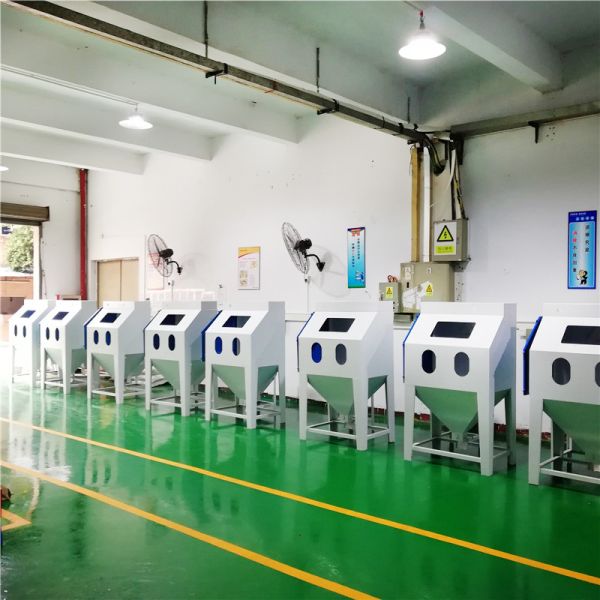 Dry Blasting Automatic Deburring Machine Sand Blasting Cabinet for Bolts