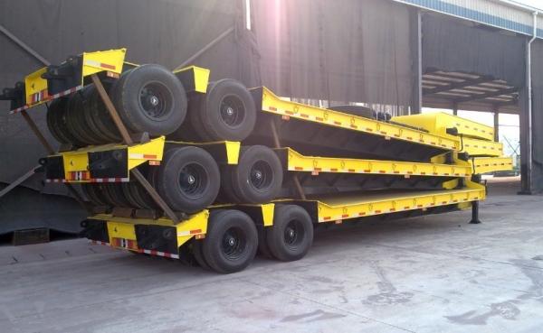 Jost E100 Landing Gear 4 Axle Flatbed Semi Trailer Truck for Heavy Duty Transportation