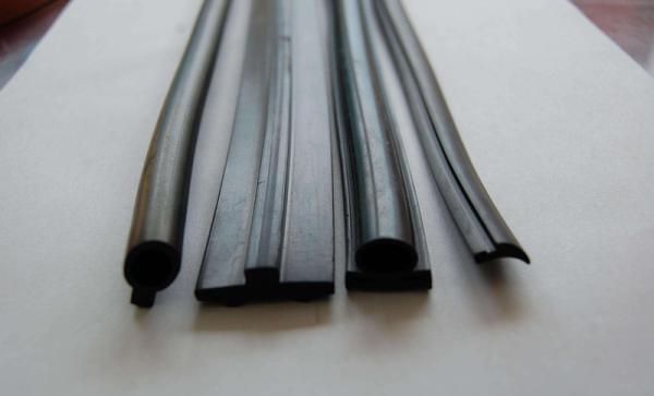 Maintenance Free Silicone Seal Strip , Platinum Cured Silicone Extruded Profiles
