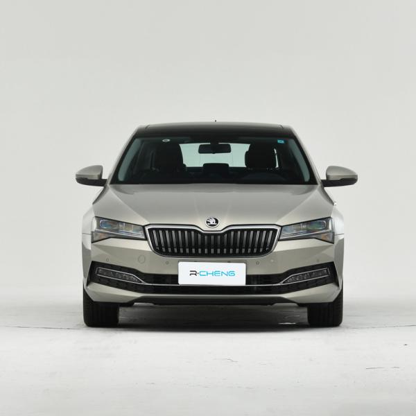 Skoda Superb 2023 TSI330 DSG Sedan 4 Doors 5 Seats Max 210km/H Golden Color Cars