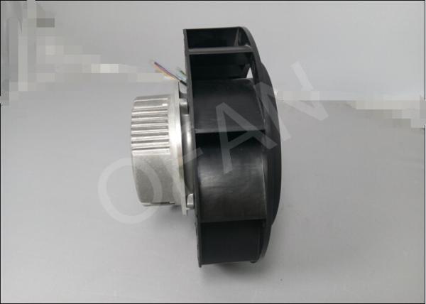 O centrifugador de baixo nível de ruído do EC do transporte de trilho Pa66 ventila 230V 3570rpm