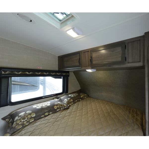 Трейлер перемещения стеклоткани 4 сезонов полно заключил трейлер перемещения раковины стеклоткани 32 дюйма