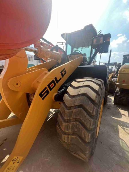 Refurbished Loader 956 with 3.3 M3 Bucket Capacity Max Speed 38.1 Km/h Low Operating Weight