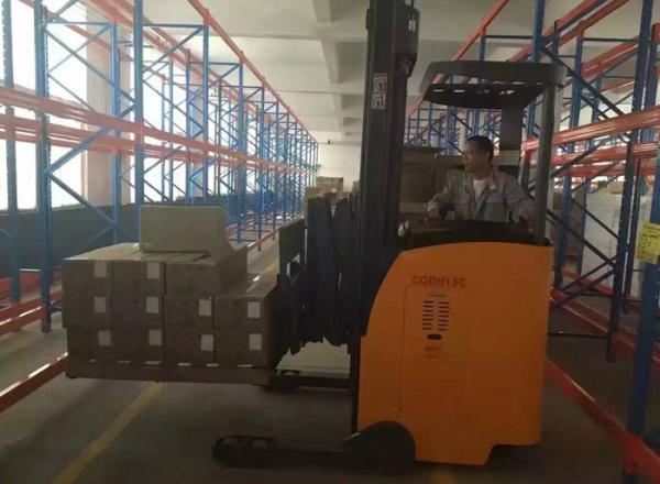 Empilhadeira estreita do alcance do corredor das tesouras do dobro, empilhadeira elétrica de 1 toneladas 24V 560AH