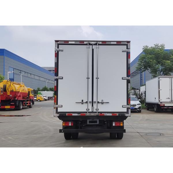 New Isuzu M600 Diesel Refrigerated Truck Manual EURO 5 150-250hp