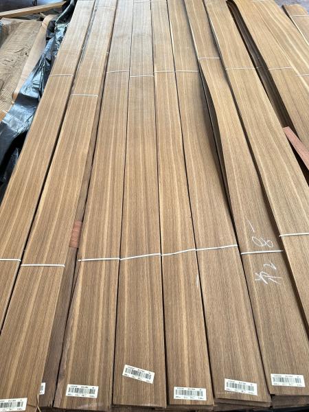 Smoked American Oak Veneer Quarter Cut 0.45mm Treatment Smoked Width 130-350mm