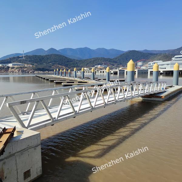 Non-Slip Resistant Aluminum Gangway Floating Bridge Pontoon Customizable Marina Floating Dock