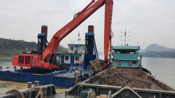 Excavator Long Reach Boom , Excavator Long Reach Attachment For Hitachi Doosan