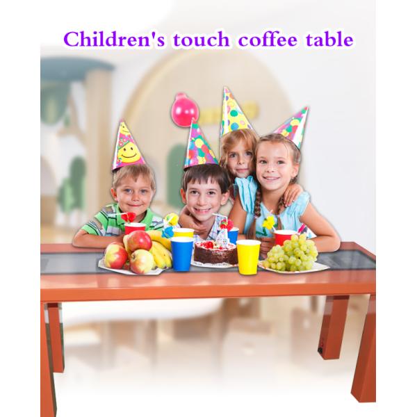 As crianças capacitivas dos divertimentos do toque ponto customizável do tamanho do multi apresentam o toque do LCD para as crianças que jogam no jardim de infância