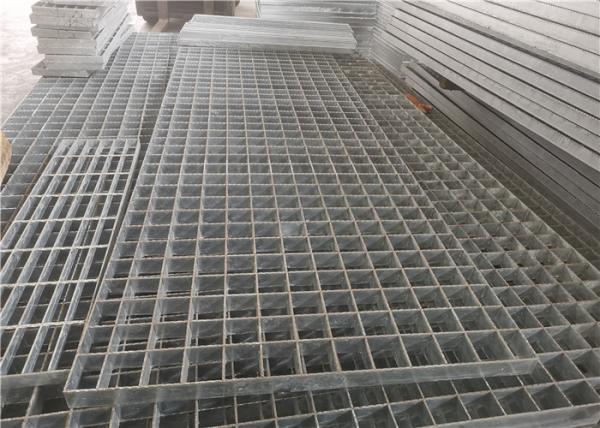 Q235 Rectangular Steel Driveway Grates Grating 90mm Anti Corrosion