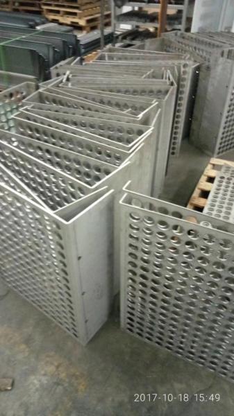 Perforated Stainless Steel Hot Rolled Sheet 3-16mm 304 Plate shiny stainless steel sheet checkered steel sheet