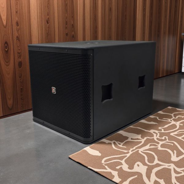 Professional Audio Speaker Single 18 Inch Subwoofer Featuring Passive Crossover for Seamless Integration with Full Range Audio Systems