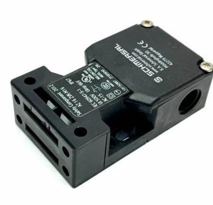 3-Axis Safety Interlock Switch with Positive Break Contacts