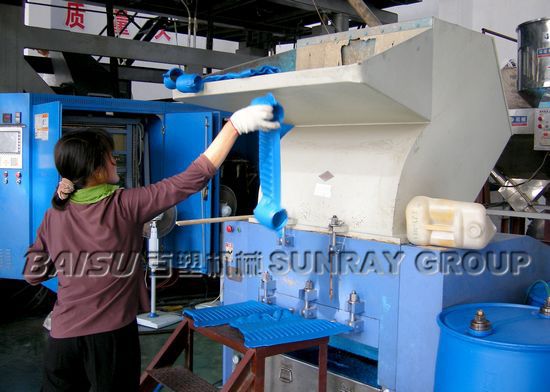 200 Liter Plastic Drum Automatic Blow Molding Machine Accumulating Type EBM SRB120B