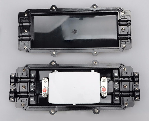 Black Fiber Optic Enclosure 48 Core 2 Inlet 2 Outlet ROHS Certification