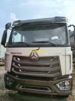 Sinotruk Hohan 6x4 camion- de 30 tonnes au Togo avec les pneus 315/80R22.5