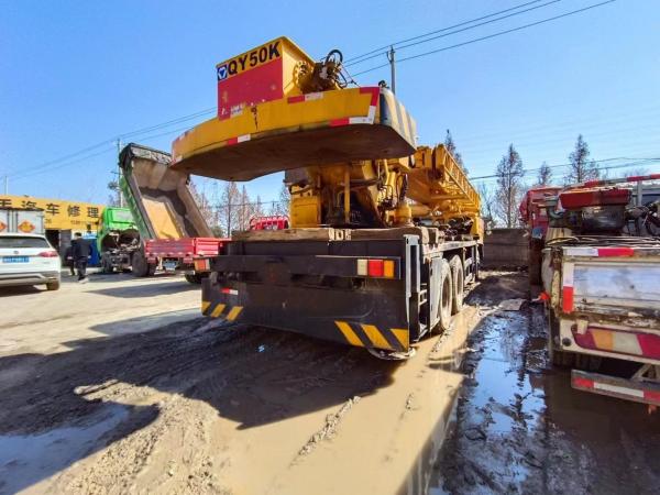 Crane mobile Xg 50 tonnes Crane Tadano avec cinq bras et service après-vente