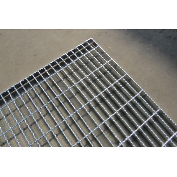 Antiskid Serrated steel Metal Grating Bearing Bar Pitch 30mm Corrosion Resistant