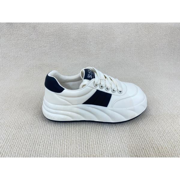Breathable Microfiber White Platform Trainers With Flat Heel And Lightweight