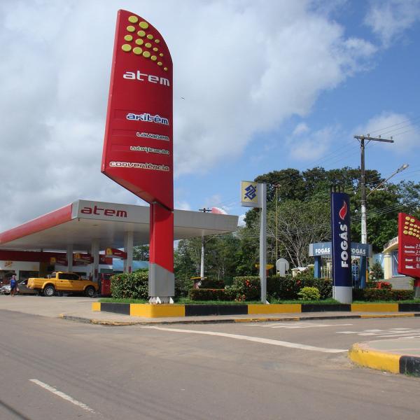 7500mm Acrylic Pylon Monument Sign Aluminum / Stainless Steel For Advertising