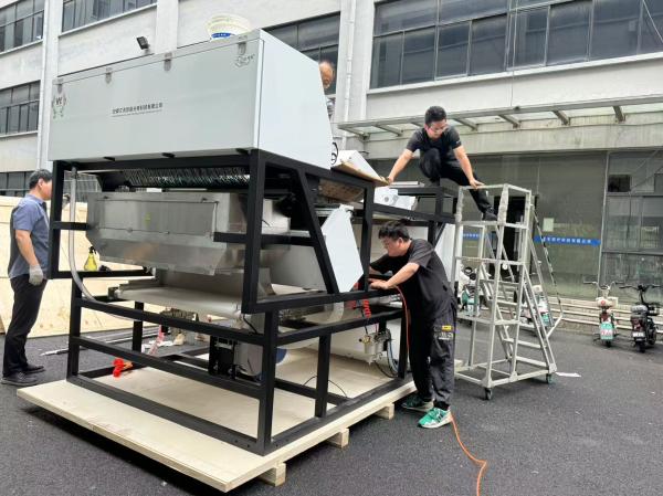 WYDB4 カリウムフェルドスパート色分隔器 クォーツ石砂 時速10〜20t クローラー色分別機