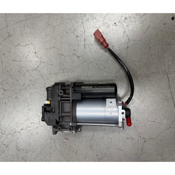 New High-quality Huracan LP580 LP610 EVO Shock Absorber Inflation Pump and Shock Absorber Spring Inflation Pump for Lamborghini