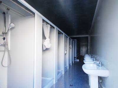 Disposição padrão do recipiente da ablução - dobrável, móvel, sistema da parede do painel do Knockdown