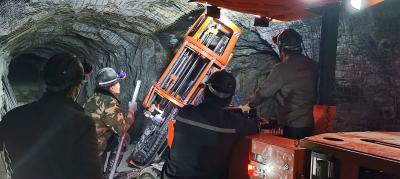 KDM12A-1BCDL Jumbo Rock Drill Anchor Rod Machine Pour la hauteur du tunnel 2900 - 5000 mm
