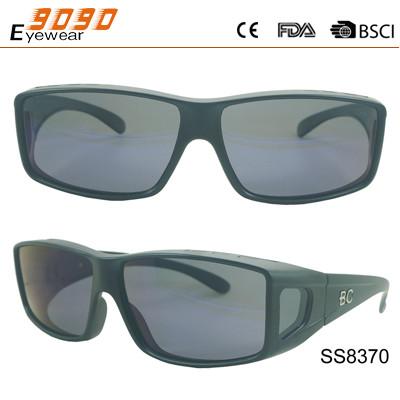 Hot sale style sports sunglasses with plastic frame,UV 400 protection lens