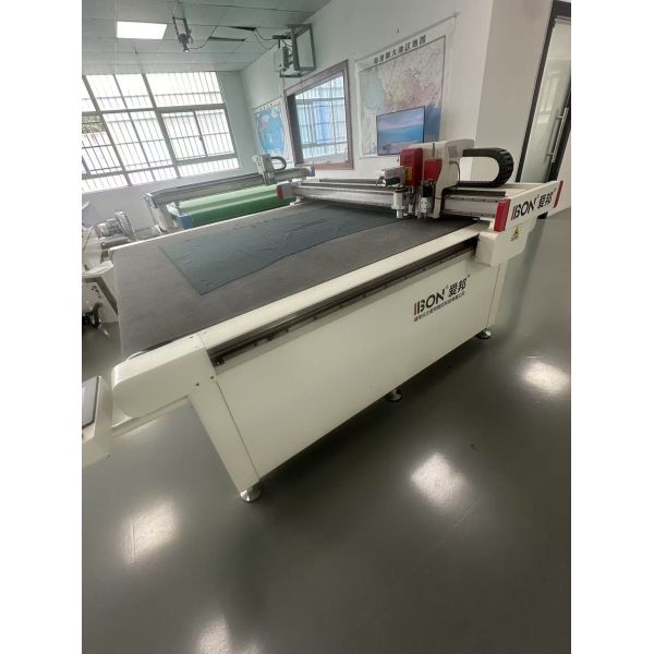 Automotive Car Interior Mat Film Seat Cutting Making Machine