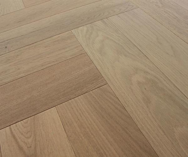 White Oak Herringbone Engineered Flooring 600x125x16MM 25-Year Warranty