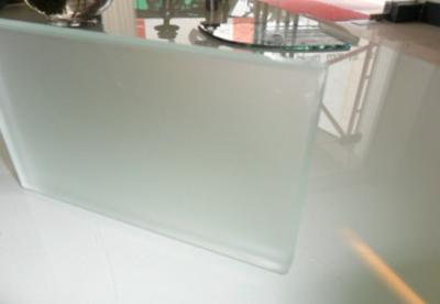 Anti-Skidding Clear Colored Etched Wine Glasses For Home Furniture/Building/Office Decoration
