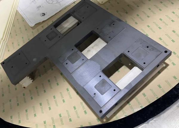 Automotive SI3N4 Silicon Nitride Ceramics Breakdown Voltage 20-25KV/mm