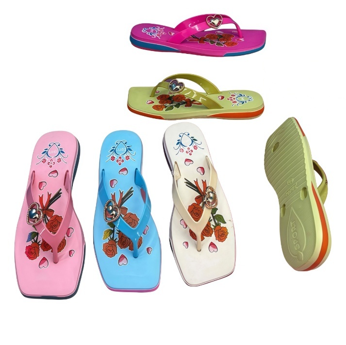 EVA Women Rose Heart Print Flip Flops With Metal Heart Decoration