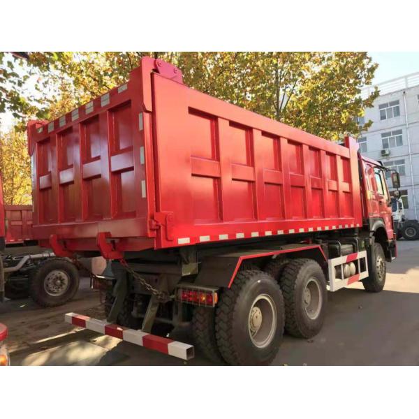 Red Color Second Hand Tipper Trucks , 2nd Hand Dump Trucks GCC Approved