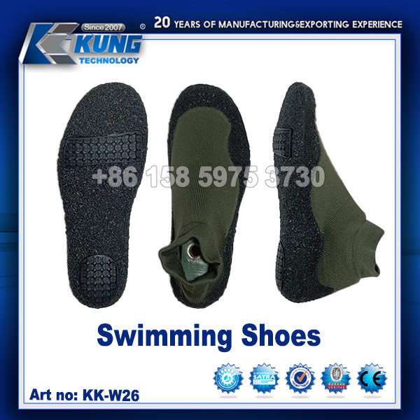 Lightweight Practical Swimming Pool Shoes , Anti Abrasion Fashion Water Shoes