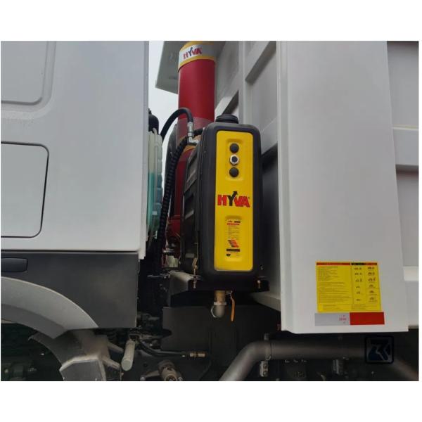 8×4 Приводные колеса Нагрузчик с наклоном HOWO E7 Нагрузчик с ручной трансмиссией