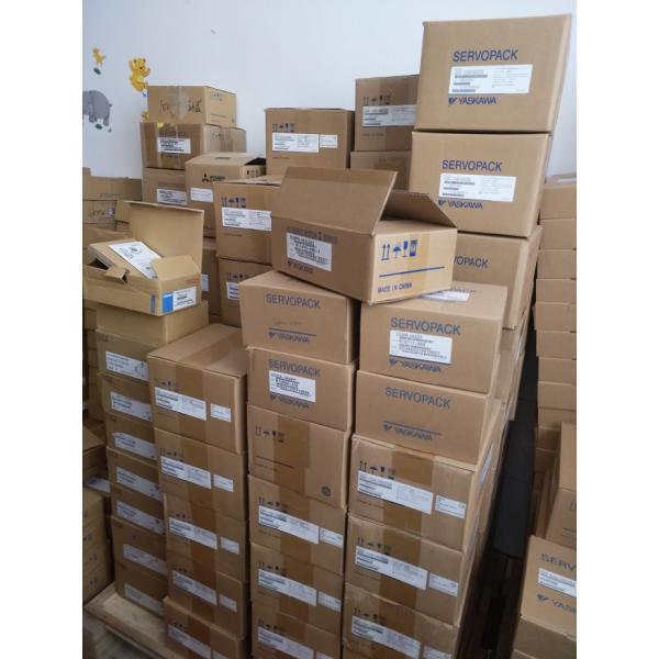 200 - 230 entrez la puissance servo industrielle SGDS-04A05A des lecteurs 100W de Volatge