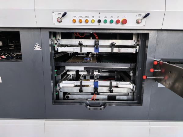 JIGUO MYP-1080E Máquina automática de corte y extracción de piezas, tamaño de papel máximo:1080*780mm, velocidad de corte máxima:7500s/h, velocidad máxima:6500s/h