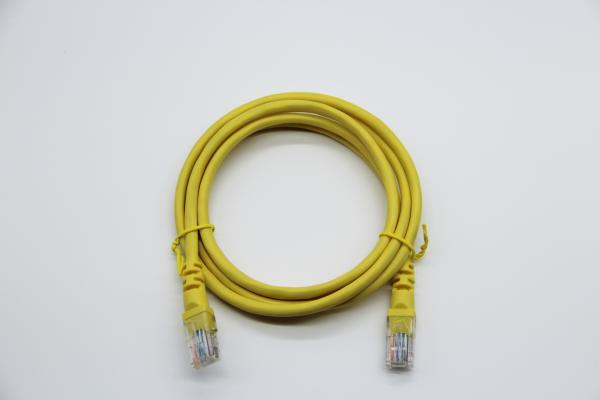 Yellow Cat5E Ethernet Patch Cable UTP 24AWG CCA High Speed Transmission Cable