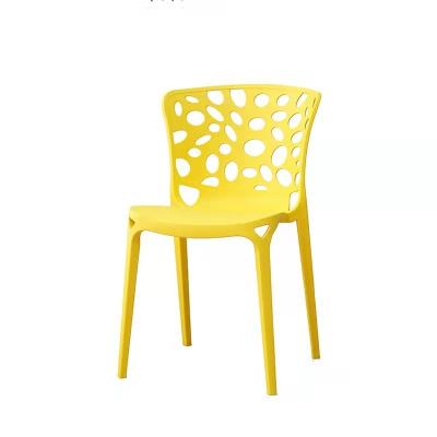 Capacité de chargement de 840pcs/40HQ Chaises de restaurant en plastique en PP complet avec couleurs OEM