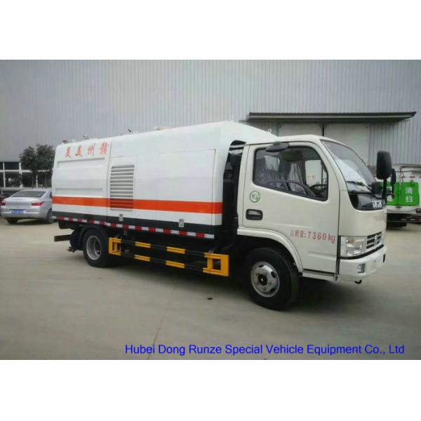 Truck Mounted Road Guardrail Sweeper For Road Fence Cleaning With Brushes 1000L Water