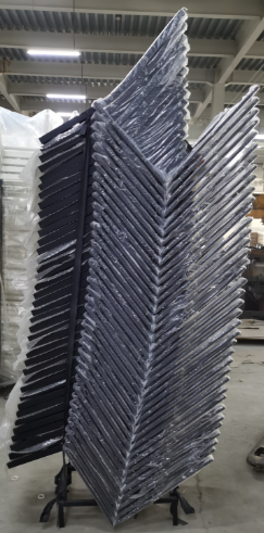 64cm Height Armrest Aluminium Stacking Chair Outdoor Powder Coating