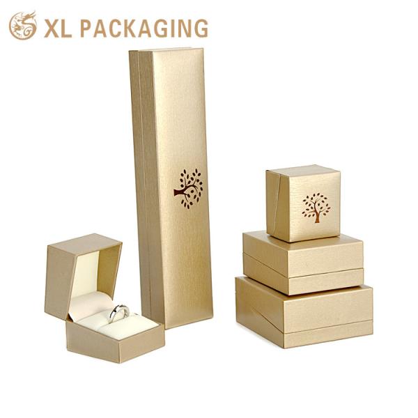 Logotipo personalizado Caixa de jóias de couro PU para embalagem Pendente Bracelet Bracelet Necklace Set