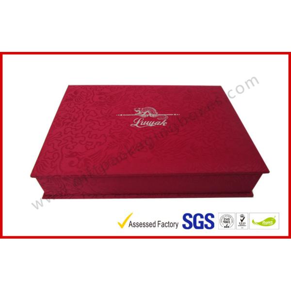 Luxury Silk Gift Packaging Boxes Customized Silver Hot Stamping Logo