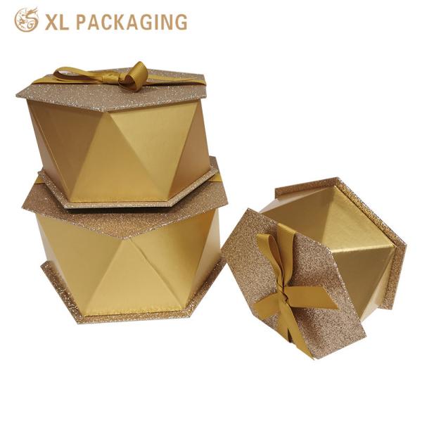 Valentine'S Day Chocolate Candy Gift Boxes  Customized Special Shaped Packaging With UV Finishing And 1.5mm Thickness