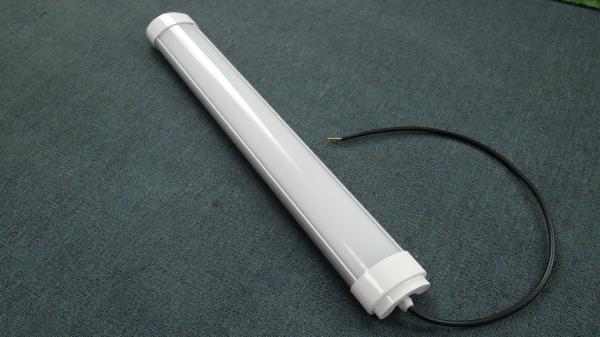 60W / 80W tri lumière linéaire de la preuve LED avec le logement de PC + la COUVERTURE de PC + la carte PCB en métal