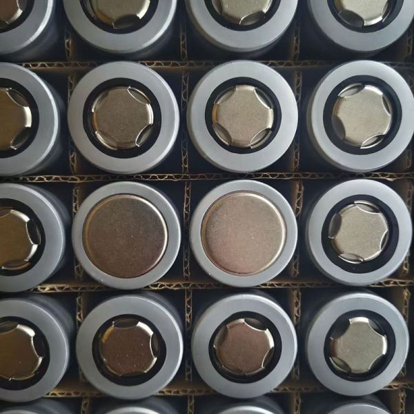 40140 20Ah 3.2V LiFePO4 Battery 2C Discharge Rate Suitable for Electric Vehicles Tricycles and Outdoor Energy Storage