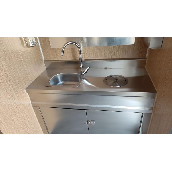 Outdoor Portable Toilet Trailer for Public Facilities 2/3 Stall Mobile Restroom