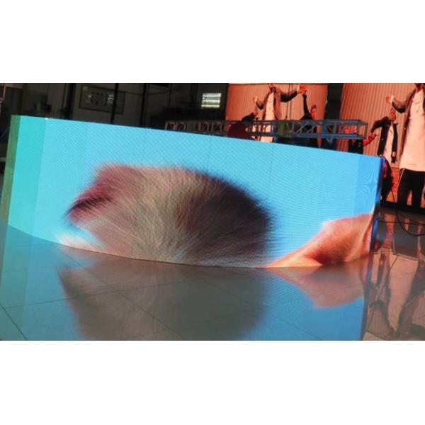 MBI5124 IC P3.91 Внутренний арендный изогнутый светодиодный дисплей, мобильный полноцветный экран